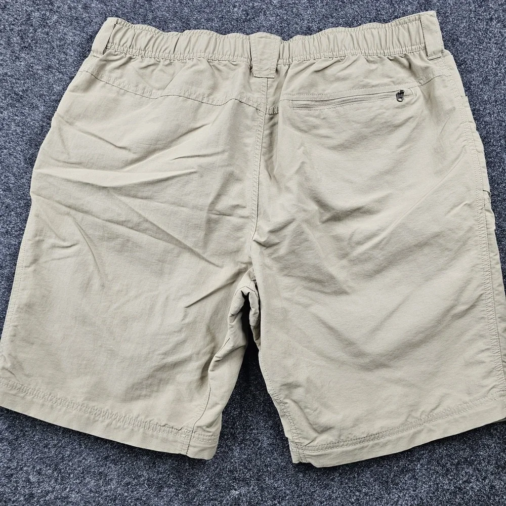 The North Face Mens XL Beige Hiking Cargo Shorts Belted Lightweight Outdoor Trai